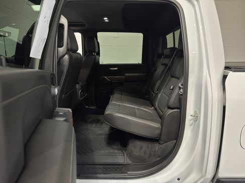 Used 2020 Chevrolet Silverado 3500 High Country w/ Z71 Off-Road Package image 13