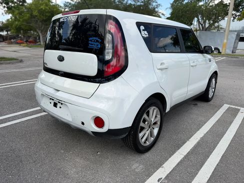Used 2019 Kia Soul + FWD image 5