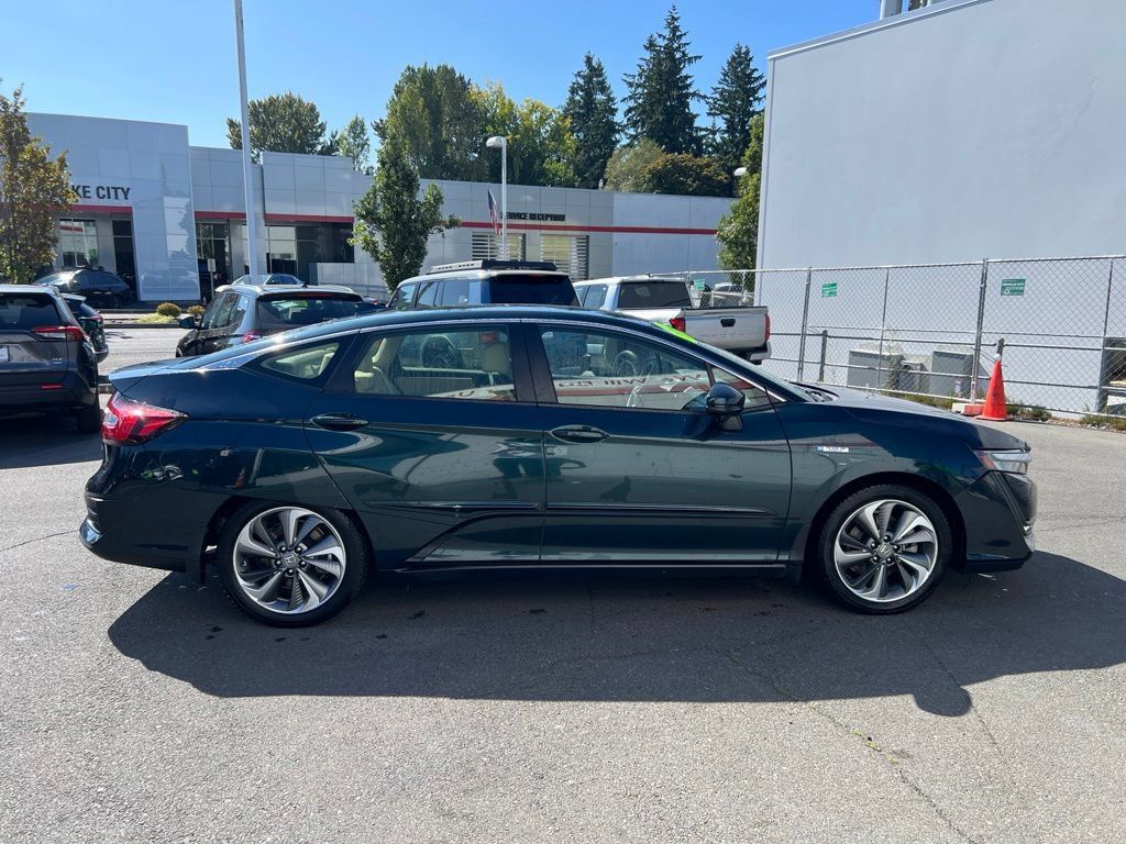 Used 2018 Honda Clarity Plug-In Hybrid image 3