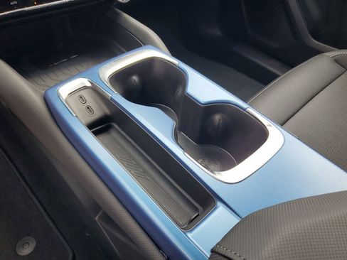 New 2025 Chevrolet Equinox EV LT image 27