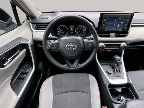 Used 2021 Toyota RAV4 XLE w/ Convenience Package AWD/4WD image 6