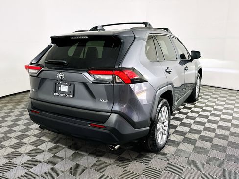 Used 2025 Toyota RAV4 XLE Premium image 3