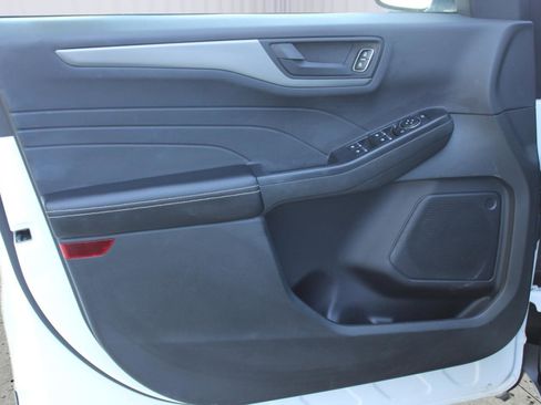 Used 2023 Ford Escape Active image 42