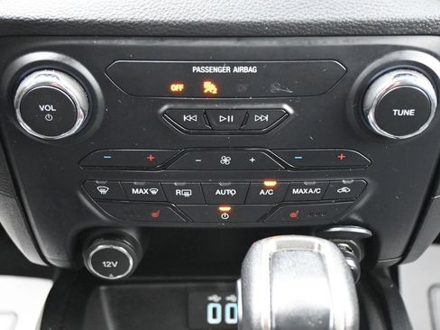 Used 2019 Ford Ranger XLT w/ Equipment Group 302A Luxury AWD/4WD image 19