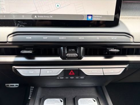 New 2027 Kia Telluride SX X-Pro AWD/4WD image 14