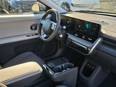 New 2026 Hyundai Ioniq 5 SEL image 10