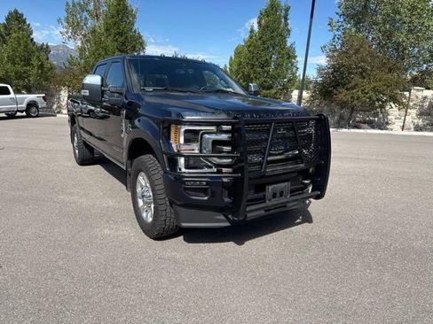 Used 2022 Ford F350 Platinum w/ FX4 Off-Road Package AWD/4WD image 13