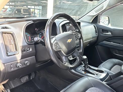 Used 2015 Chevrolet Colorado Z71 AWD/4WD image 12