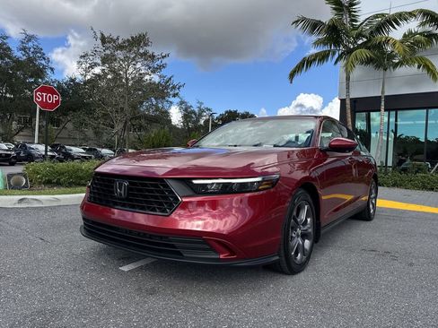 Used 2024 Honda Accord EX image 31