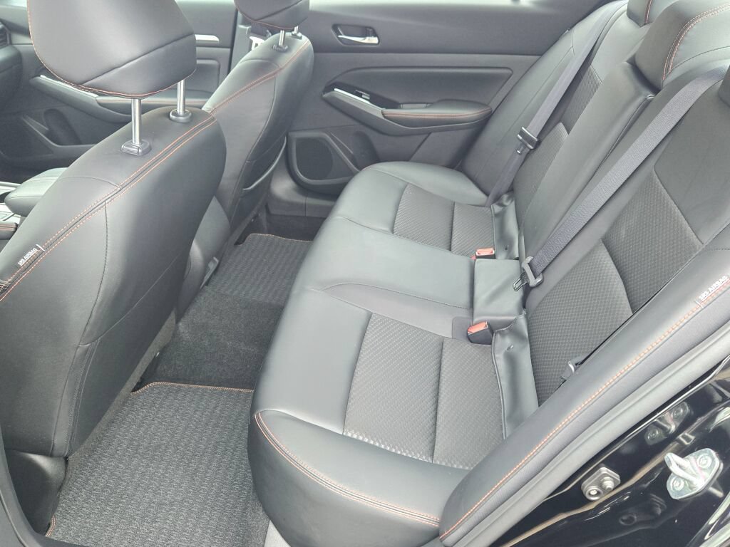Used 2025 Nissan Altima 2.5 SR AWD/4WD image 17