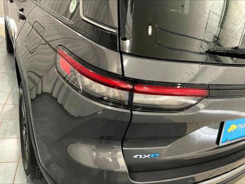 Used 2023 Jeep Grand Cherokee 4WD 4xe image 34