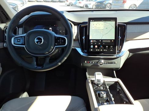 New 2026 Volvo XC90 B6 Plus w/ Protection Package image 9