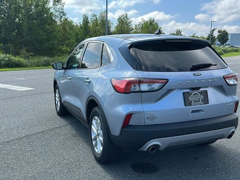 Used 2022 Ford Escape SE w/ Convenience Package image 9