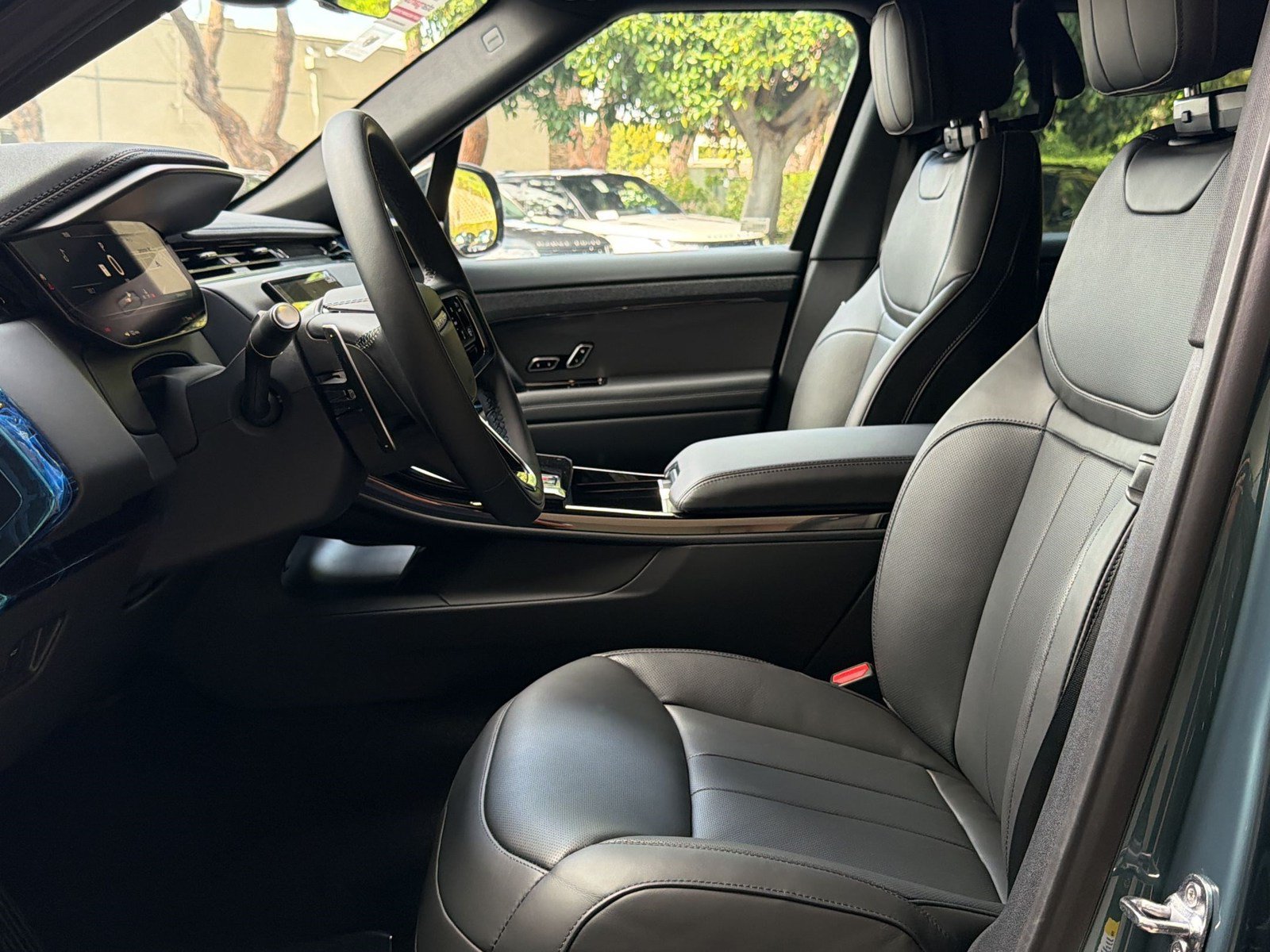 New 2026 Land Rover Range Rover Sport SE AWD/4WD image 5