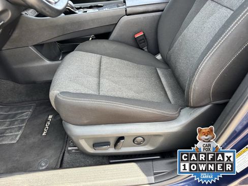Used 2024 Nissan Rogue SV FWD image 22