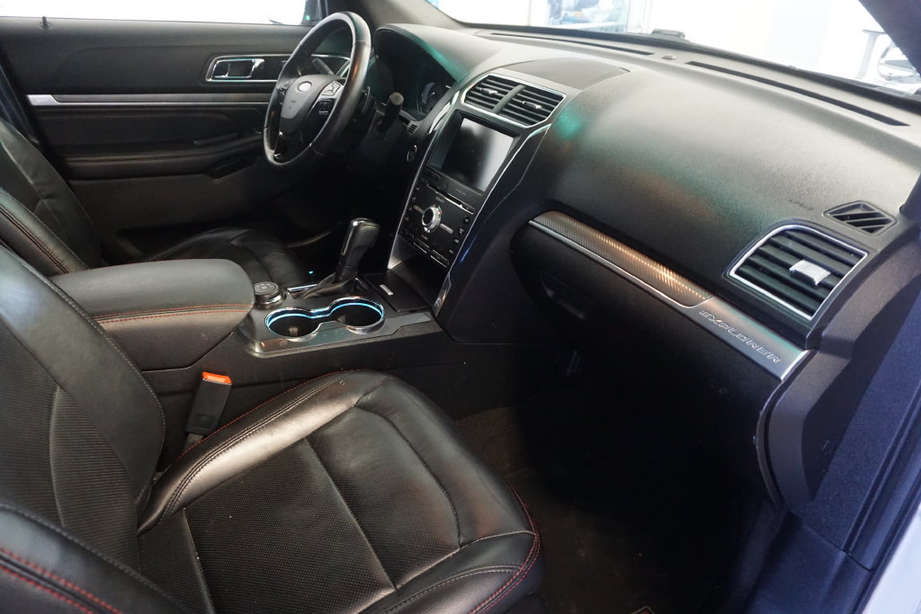 Used 2016 Ford Explorer Sport w/ Equipment Group 401A AWD/4WD image 25
