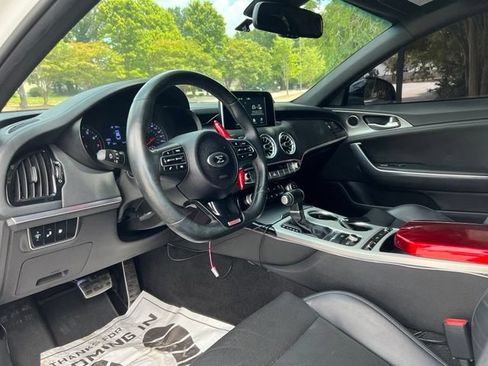 Used 2021 Kia Stinger GT RWD image 11