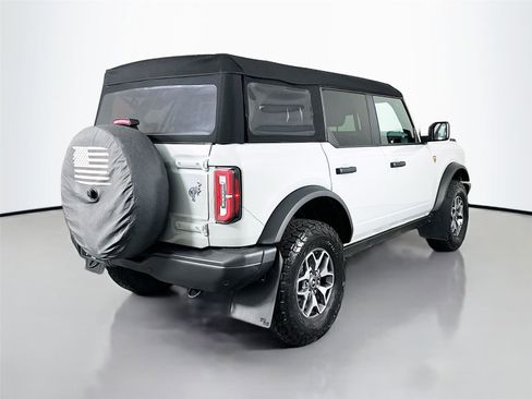 Used 2023 Ford Bronco Badlands AWD/4WD image 7