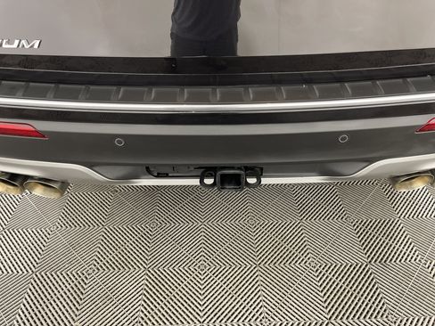 Used 2024 Ford Explorer Platinum w/ Technology Package image 8