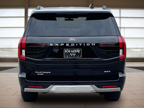 Used 2025 Ford Expedition Max Platinum AWD/4WD image 4