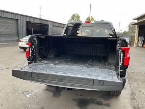 Used 2022 Ford F150 Lightning Lariat image 26