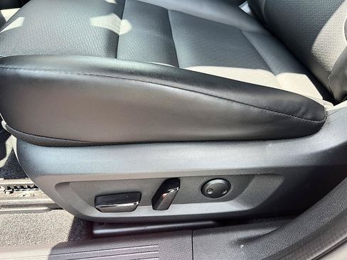Certified 2023 Nissan Rogue SV w/ SV Premium B Package FWD image 22