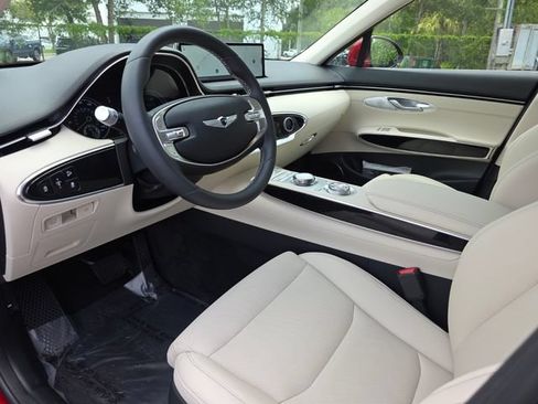 Used 2025 Genesis GV70 2.5T AWD/4WD image 24