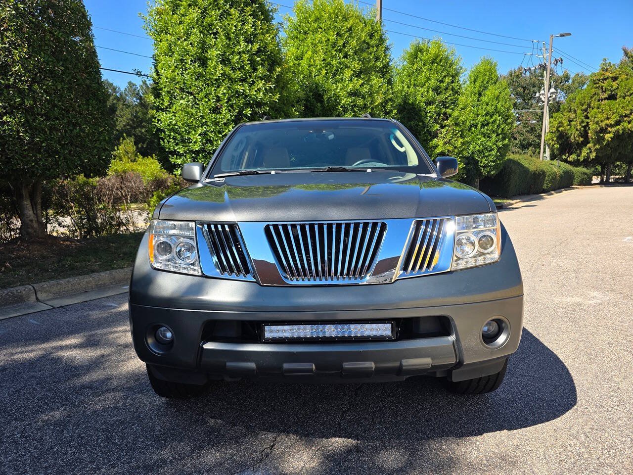 Used 2005 Nissan Pathfinder SE w/ (P01) Se Premium Pkg RWD image 8