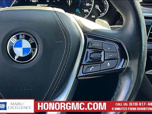Used 2019 BMW 530e w/ Convenience Package image 11