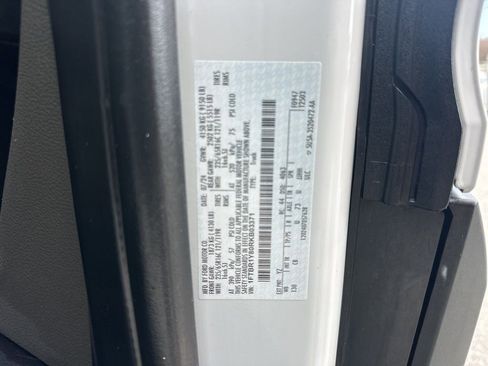 Used 2024 Ford Transit 250 Low Roof w/ Exterior Upgrade Package image 28
