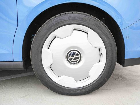 New 2025 Volkswagen ID. Buzz 1st Edition AWD/4WD image 10
