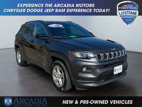 Used 2024 Jeep Compass Latitude image 7