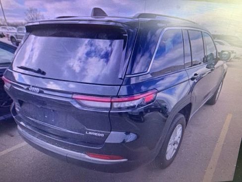 Used 2023 Jeep Grand Cherokee Laredo w/ Trailer Tow Prep Group (B) image 6