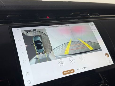 Certified 2023 Land Rover Range Rover Sport SE Dynamic image 18