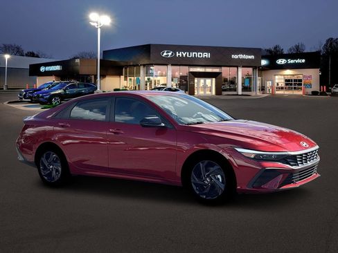 New 2026 Hyundai Elantra Sport image 10