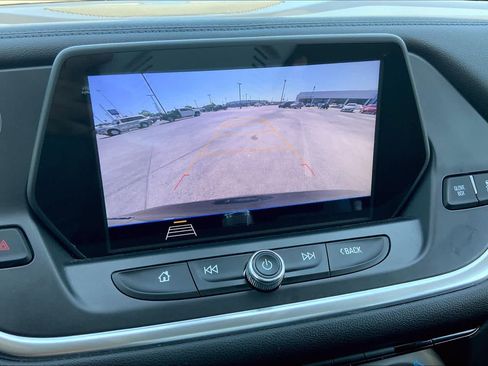 Used 2020 Chevrolet Blazer LT FWD image 28