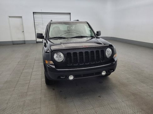 Used 2017 Jeep Patriot 75th Anniversary w/ Power Value Group image 14