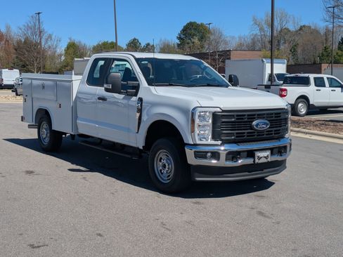 New 2026 Ford F350 XLT w/ Snow Plow Prep Package AWD/4WD image 2