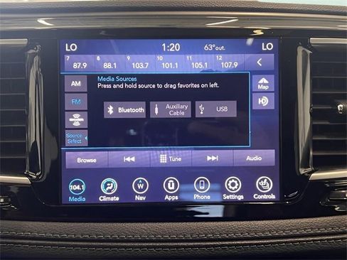 Used 2019 Chrysler Pacifica Limited image 23
