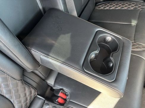 Used 2022 Jeep Grand Cherokee Summit w/ Luxury Tech Group V image 29