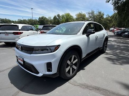 New 2026 Honda Prologue Touring image 1