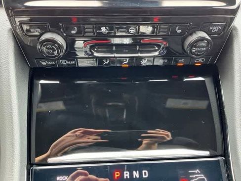 New 2025 Jeep Grand Cherokee L Overland w/ Luxury Tech Group IV image 19