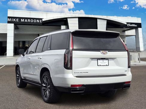 Certified 2023 Cadillac Escalade Sport Platinum w/ Heavy-Duty Trailer Package image 4