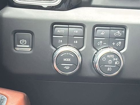 Certified 2023 GMC Sierra 1500 Denali Ultimate AWD/4WD image 13