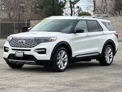 Certified 2022 Ford Explorer Platinum w/ Equipment Group 601A image 9