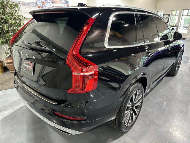 Used 2020 Volvo XC90 T5 Momentum w/ Protection Package Premier FWD image 2