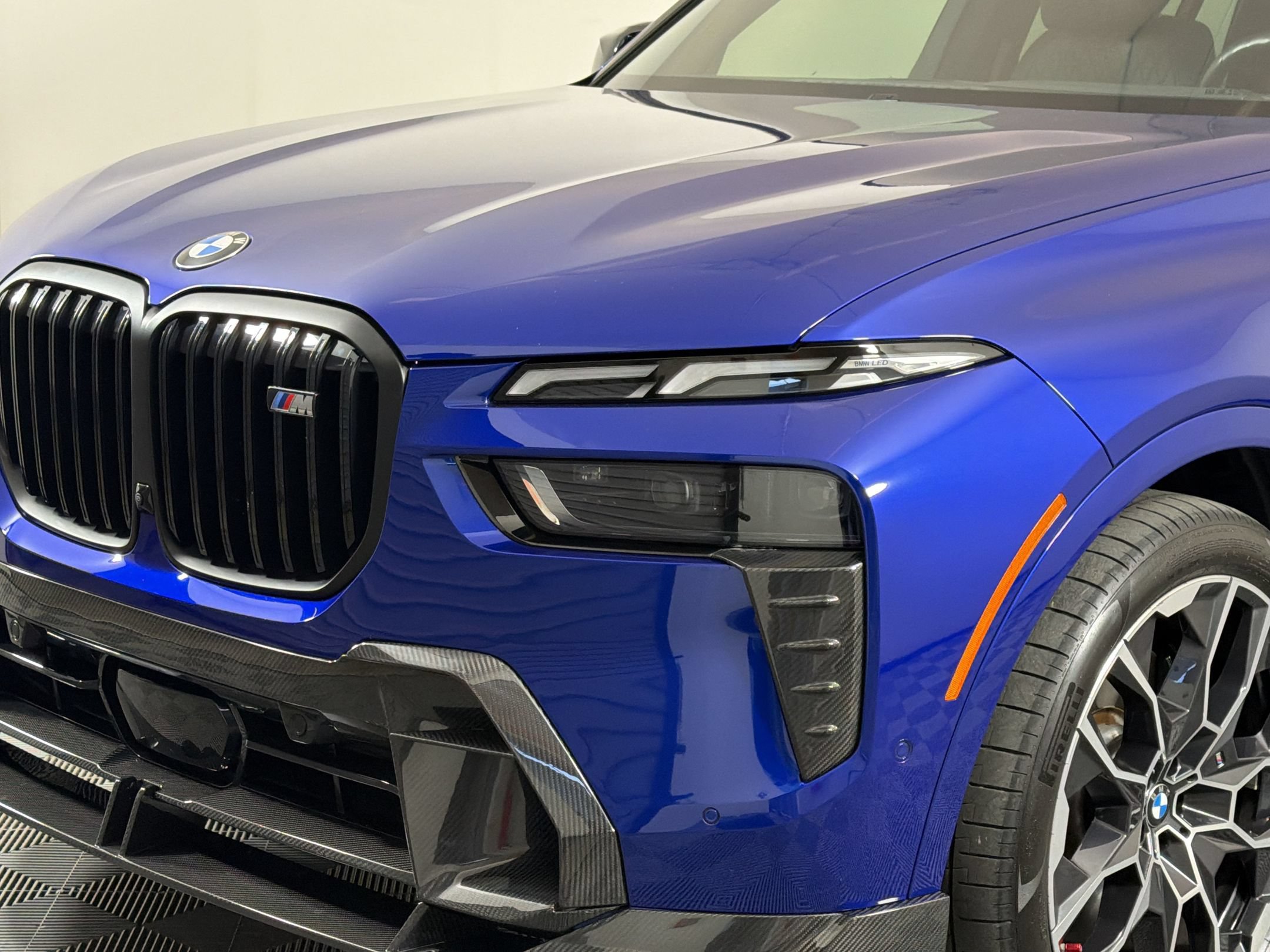 Used 2025 BMW X7 M60i w/ Executive Package AWD/4WD image 14