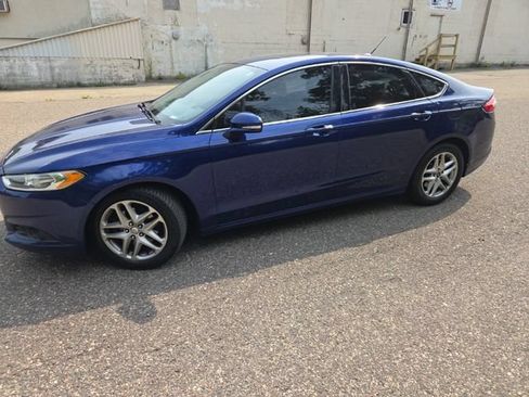 Used 2013 Ford Fusion SE FWD image 5