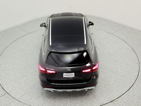 Certified 2026 Mercedes-Benz GLC 300 image 27