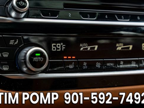 Used 2018 BMW 530i xDrive image 24